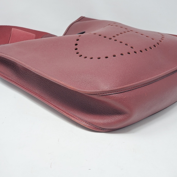 Auth Hermes EveIyne GM Reds Veau epson Crossbody - Picture 8 of 15